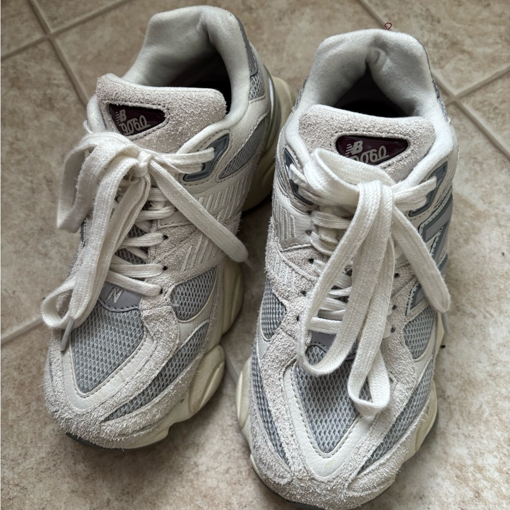 New Balance 9060 4y (woman’s 6)